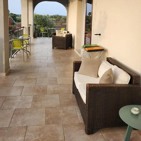 Quarto em Acomodações Particulares Sonia *