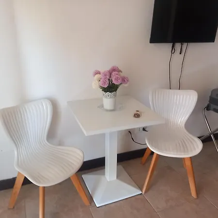 Quarto em Acomodações Particulares Sonia Syracuse