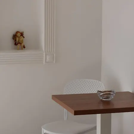 Quarto em Acomodações Particulares Sonia Syracuse